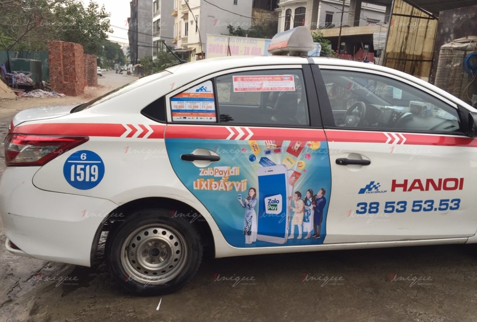 Quảng cáo trên taxi Group